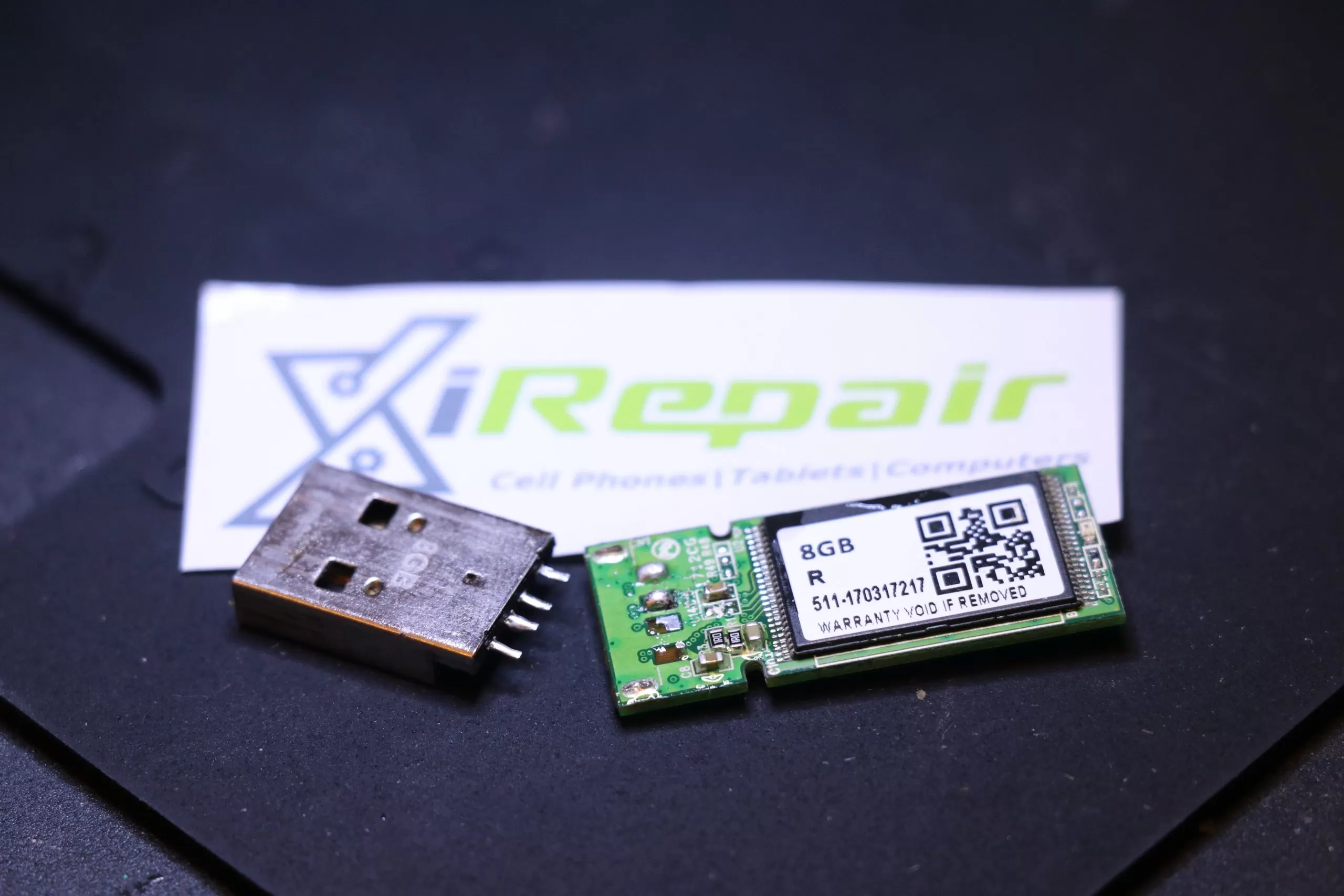 Motivering tempo Rust How To Fix A Broken USB Flash Drive Head | XiRepair