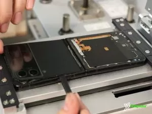 Samsung Z Flip 3 Removing Back Glass LCD
